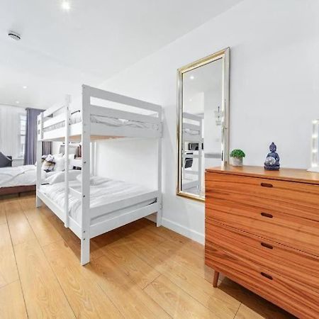 1 Bedroom Flat Piccadilly Sleep 7 In London Vr10 Exteriör bild
