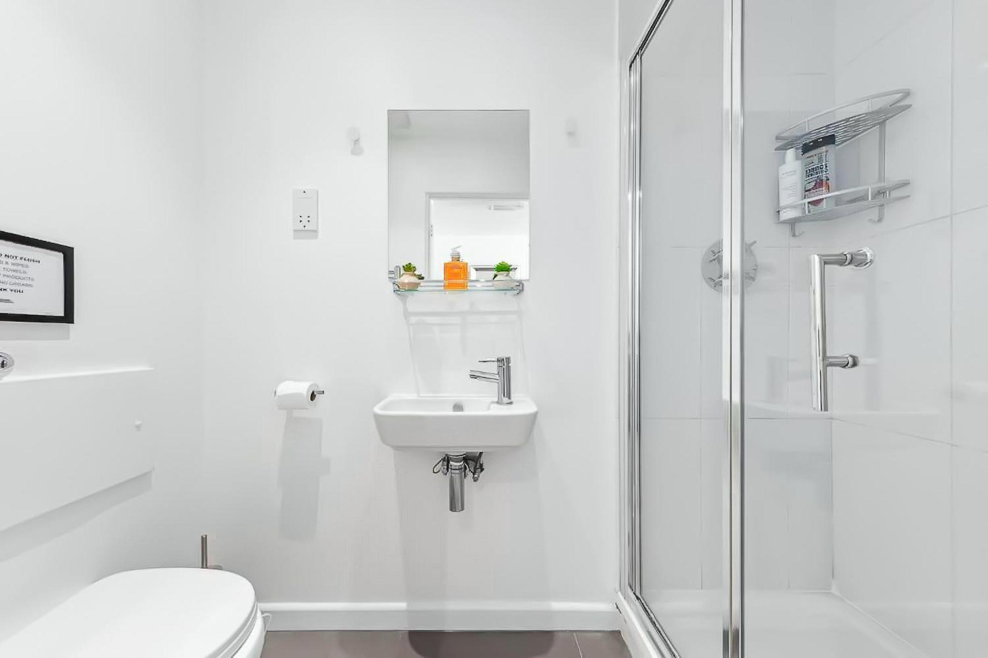1 Bedroom Flat Piccadilly Sleep 7 In London Vr10 Exteriör bild